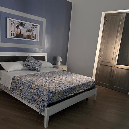 Luna Blu Apartment Палермо Екстериор снимка